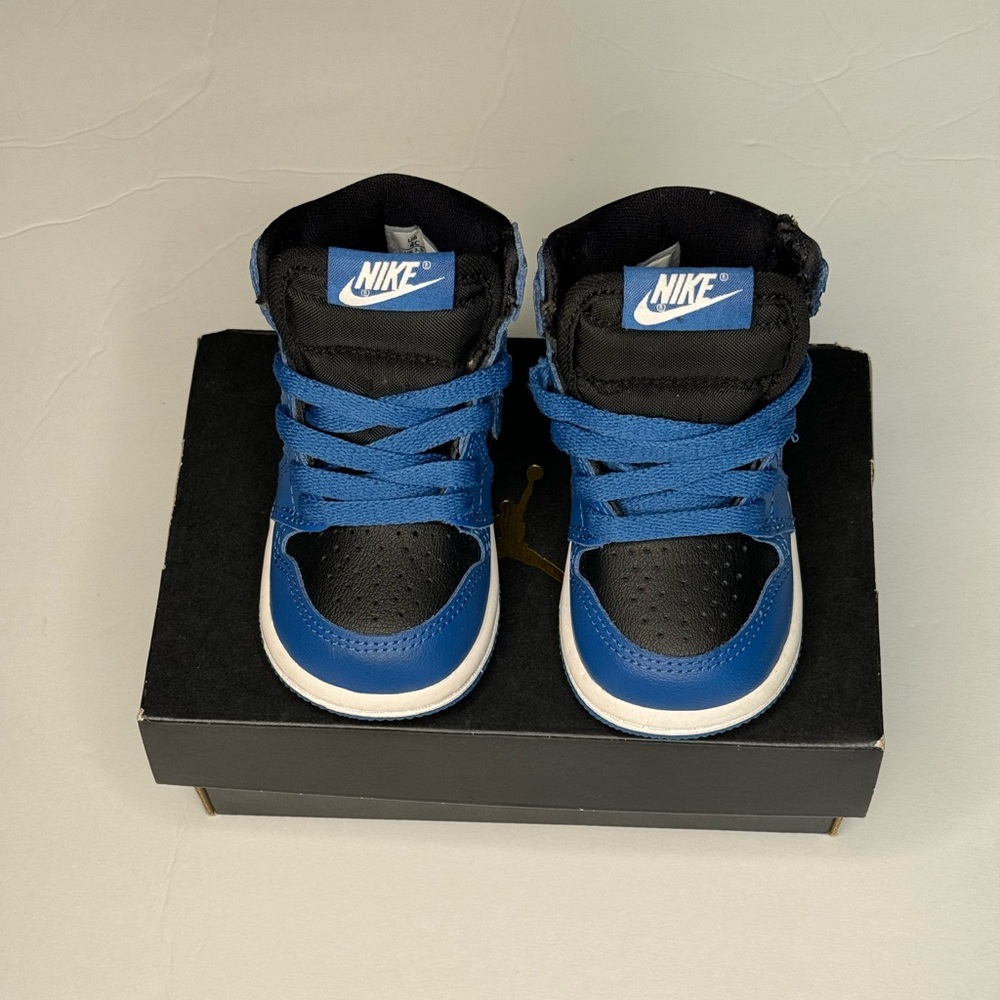 🆕 JORDAN 1 RETRO HIGH OG - Picture 3 of 7